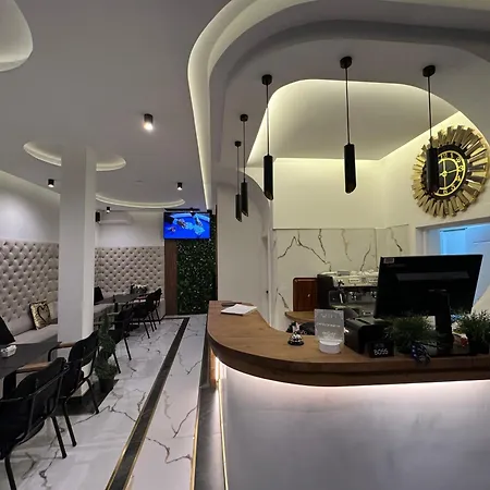 Empire Of Martin 酒店 Gjirokastër